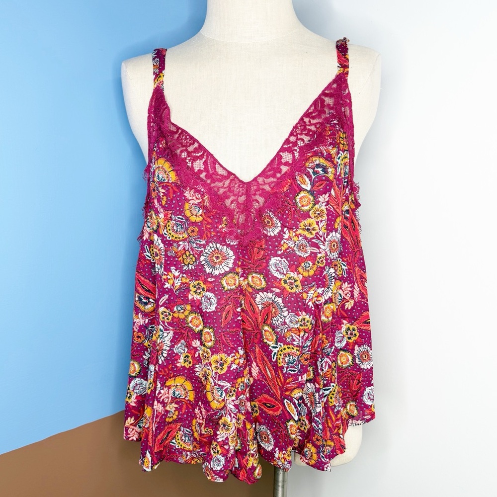 Free People Maroon Floral Infinite Love Lace Trim Lightweight Cami Blouse Med‎